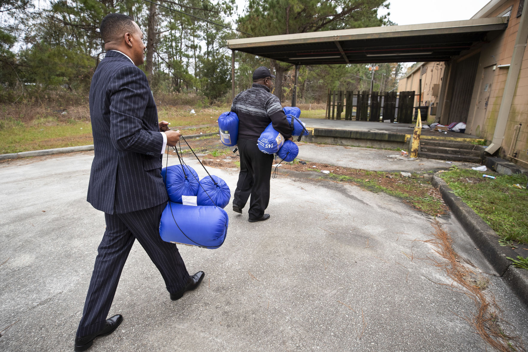 LP Homeless Sleeping Bags JUMP.JPG